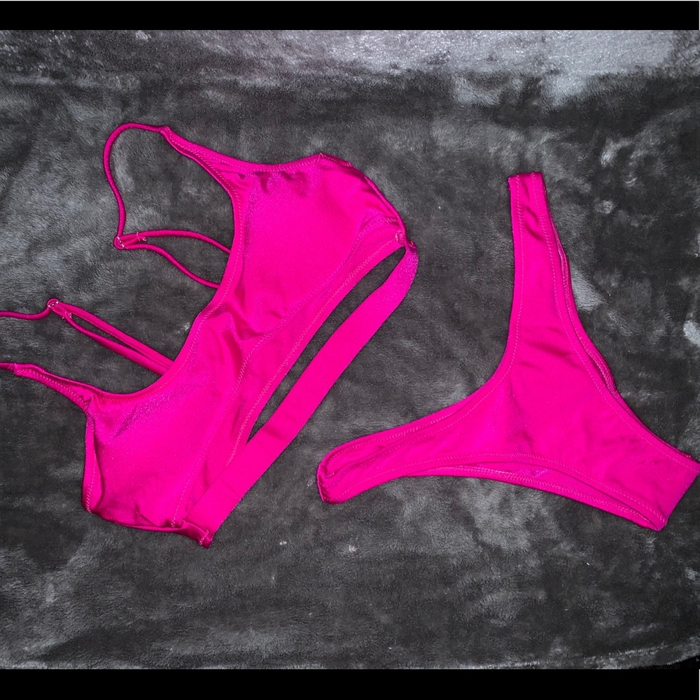 ✨SOLD✨ brand new never worn hot pink bikini